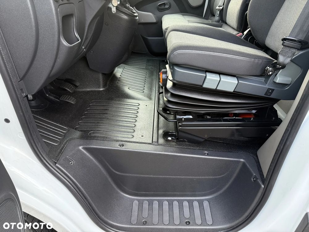 Renault Master Izoterma Winda - 28