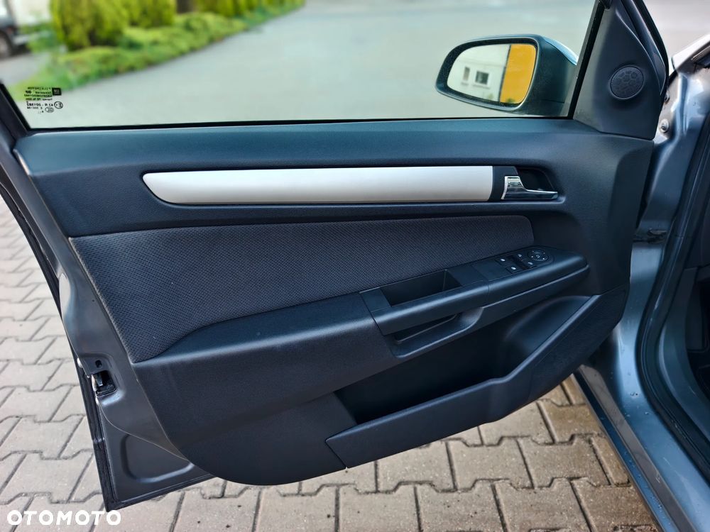 Opel Astra 1.6 Essentia - 6