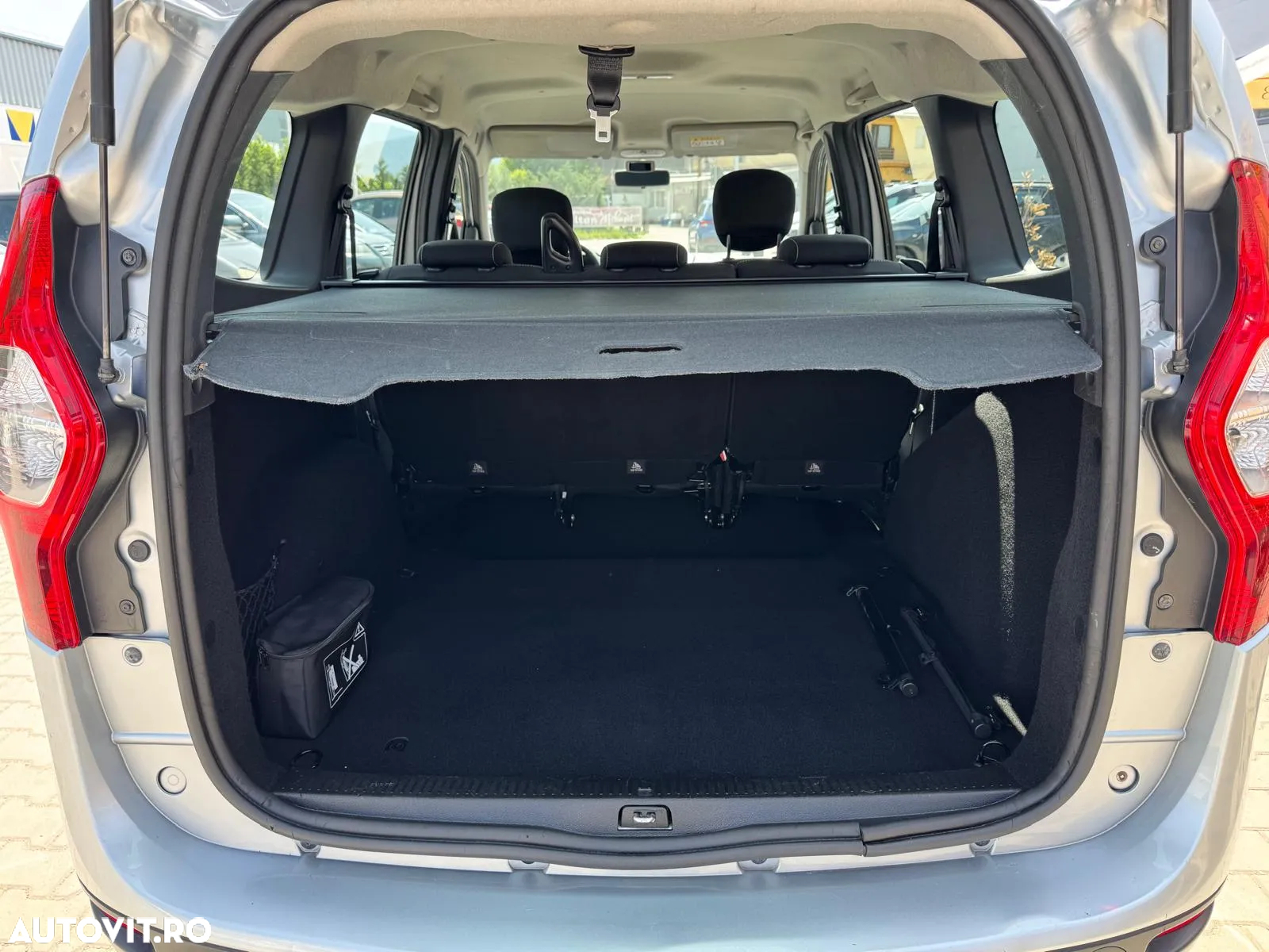 Dacia Lodgy 1.5 Blue dCi Laureate - 9