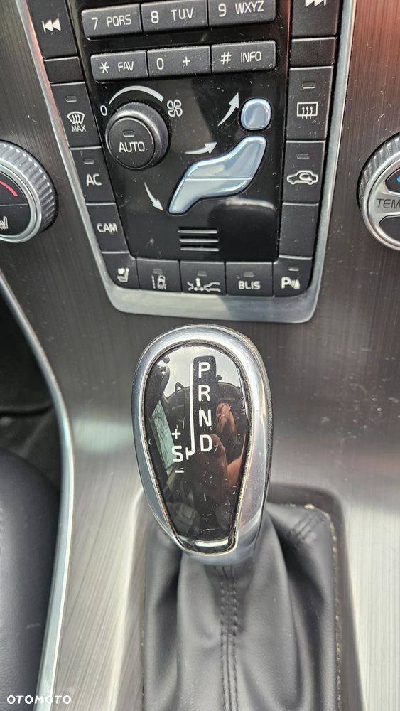 Volvo XC 60 T5 AWD Summum - 22