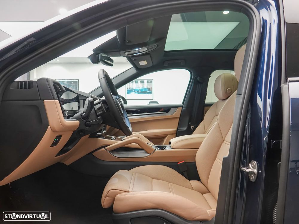 Porsche Cayenne Coupé Black Edition - 23