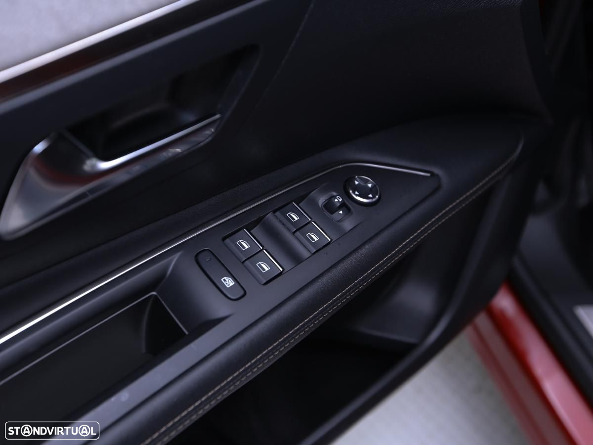 Peugeot 3008 1.5 BlueHDi GT EAT8 - 14
