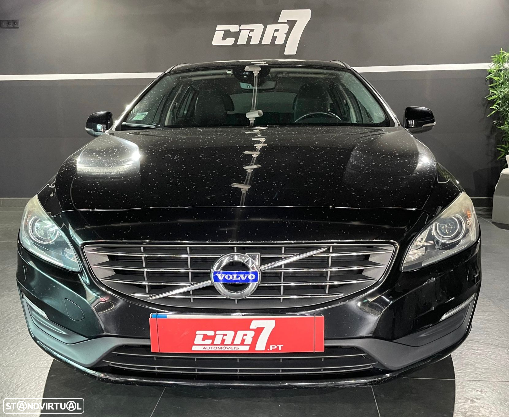 Volvo V60 2.4 D6 Momentum AWD Phev - 2