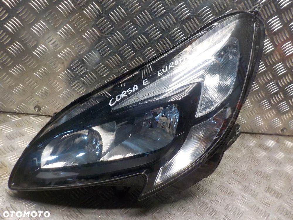 OPEL CORSA E LAMPA LEWY PRZÓD PRZEDNIA - 2