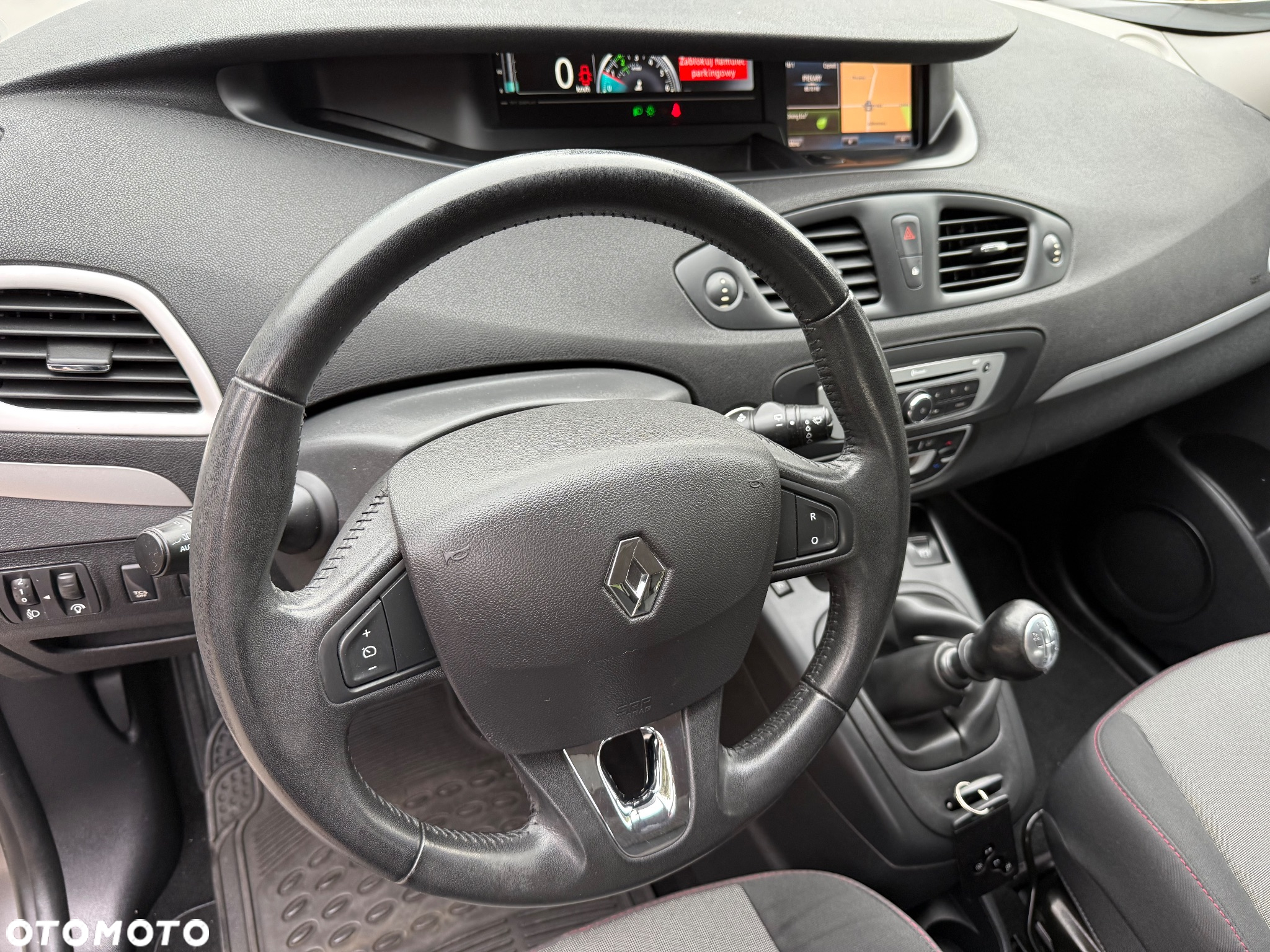 Renault Grand Scenic ENERGY dCi 130 BOSE EDITION - 32