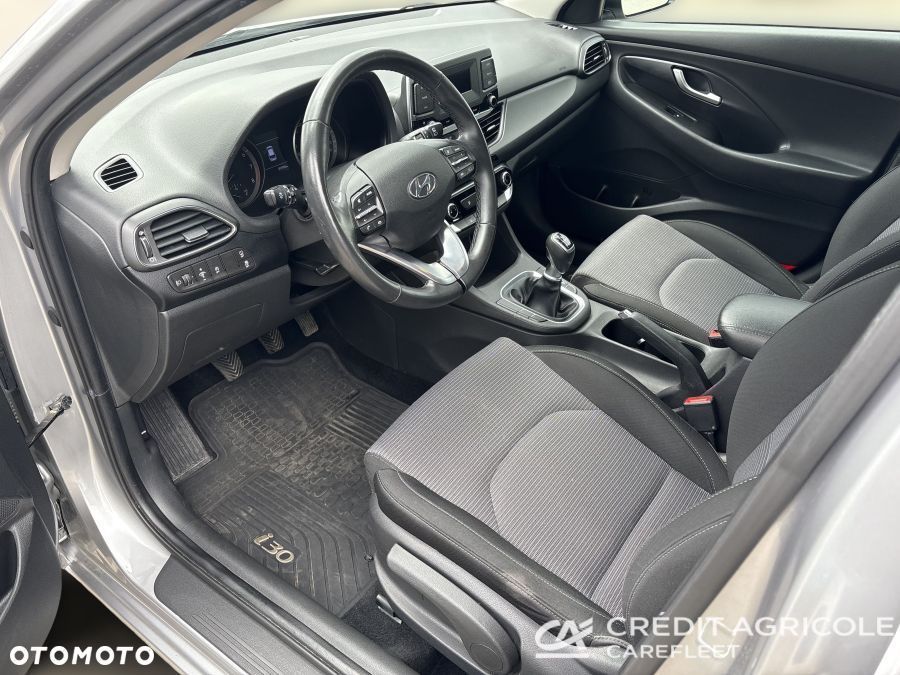Hyundai i30 1.5 DPI Classic + - 11