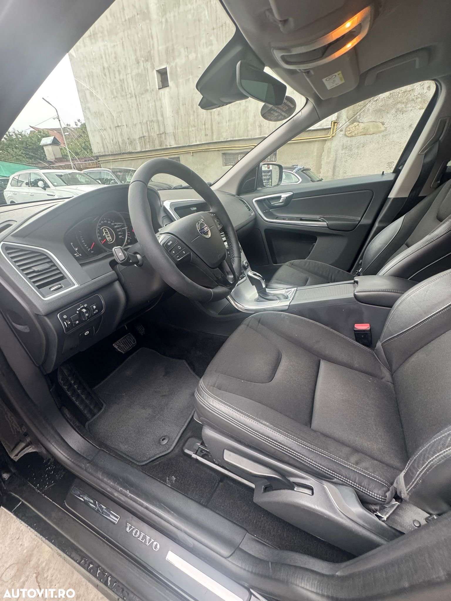 Volvo XC 60 - 6