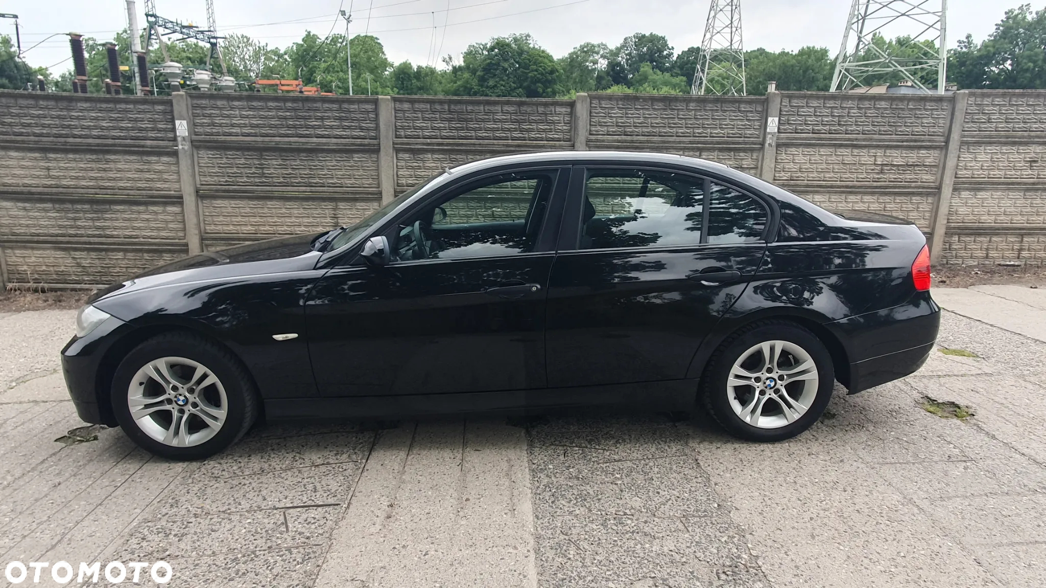 BMW Seria 3 318i - 33