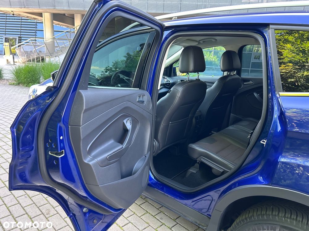 Ford Kuga 2.0 TDCi 2x4 Titanium - 20