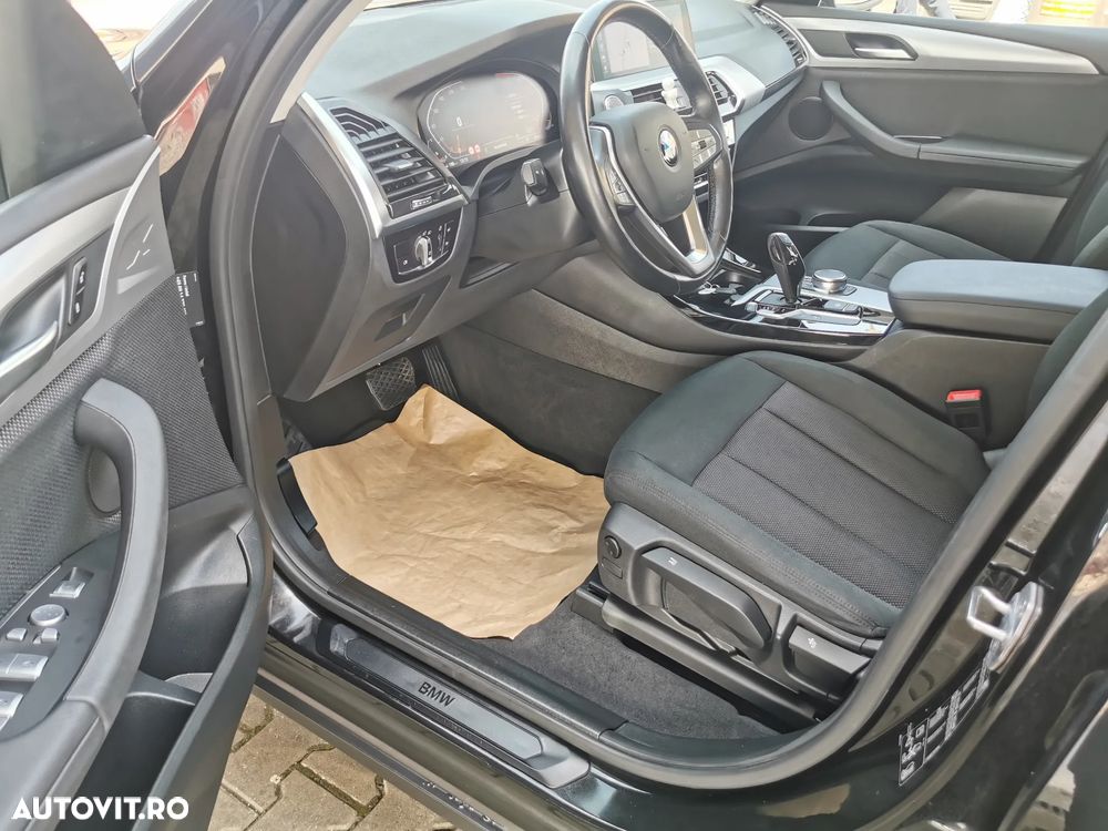 BMW X3 xDrive20d Aut. Advantage - 9