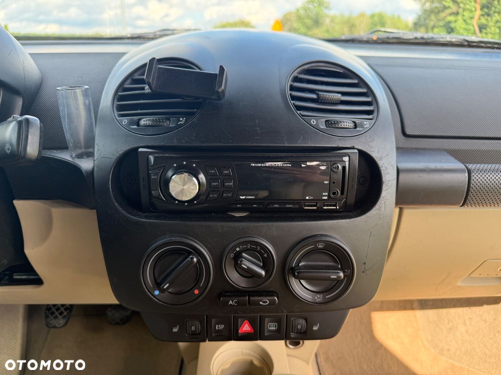 Volkswagen New Beetle 2.0 - 20