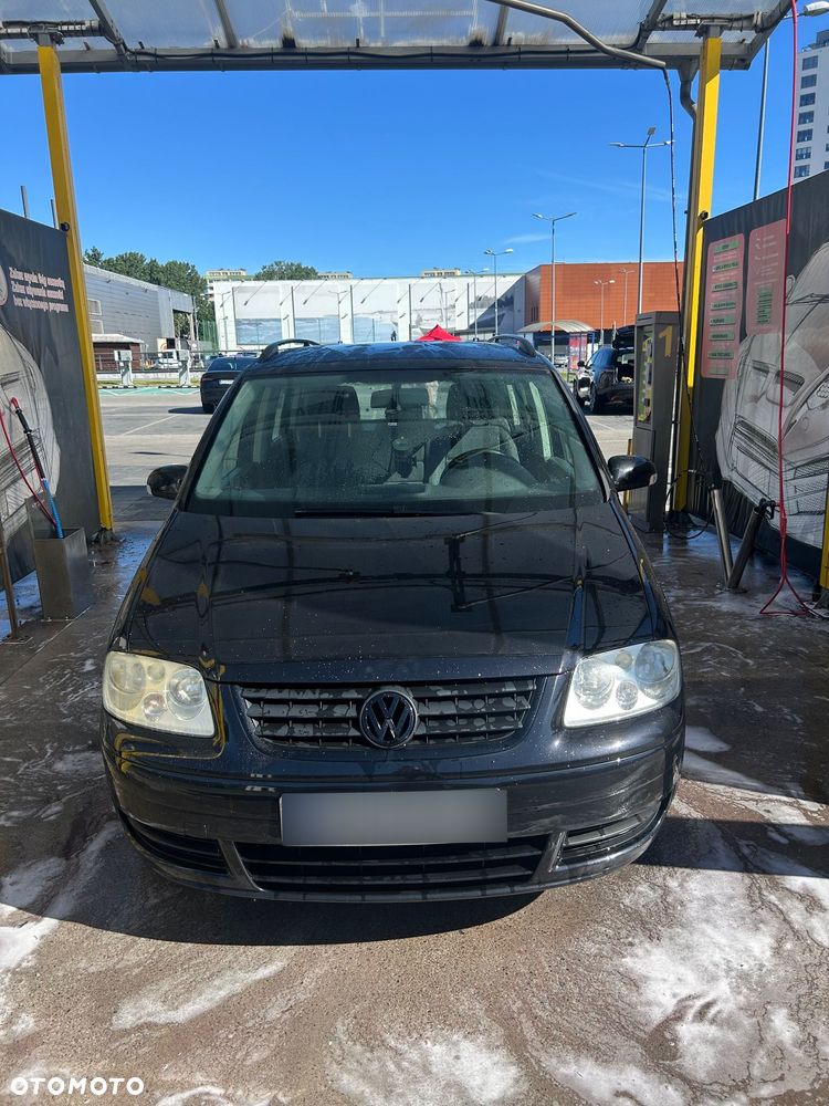 Volkswagen Touran 1.9 TDI Highline - 2