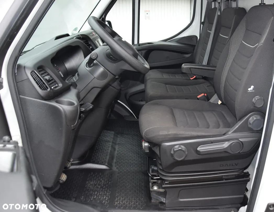 Iveco 35s16 - 11