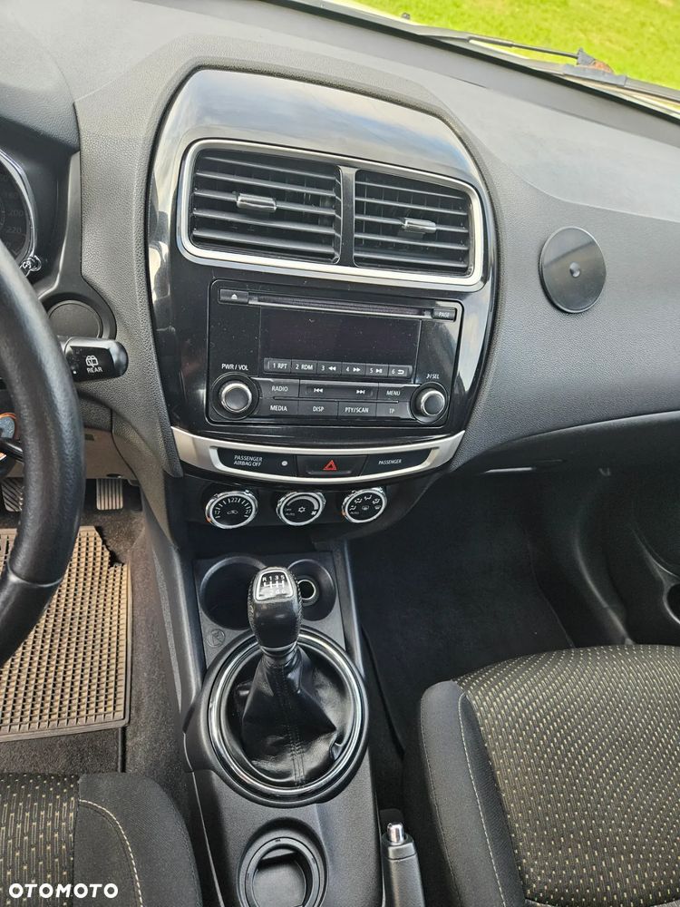 Mitsubishi ASX 1.8 DI-D 2WD Inform - 8