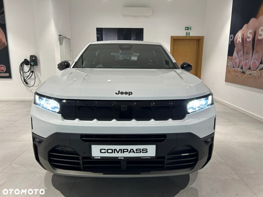 Jeep Compass 1.2 T3 mHEV Altitude FWD DCT - 4