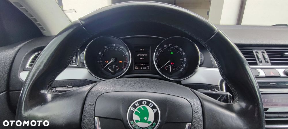 Skoda Superb 1.8 TSI Ambition DSG - 14