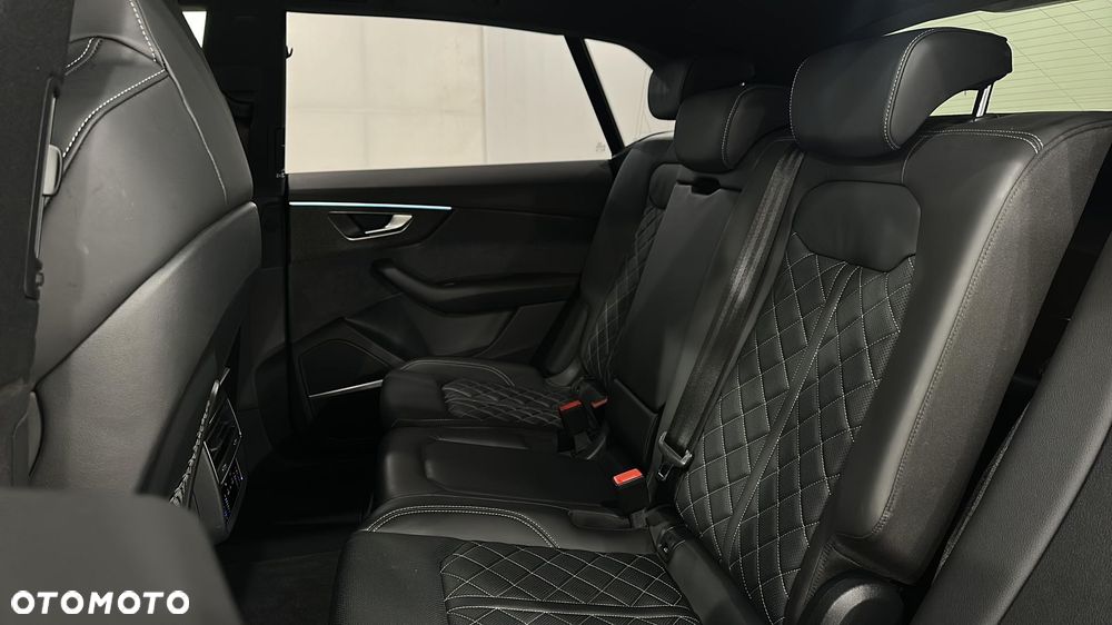 Audi SQ8 TFSI Quattro Tiptronic - 13