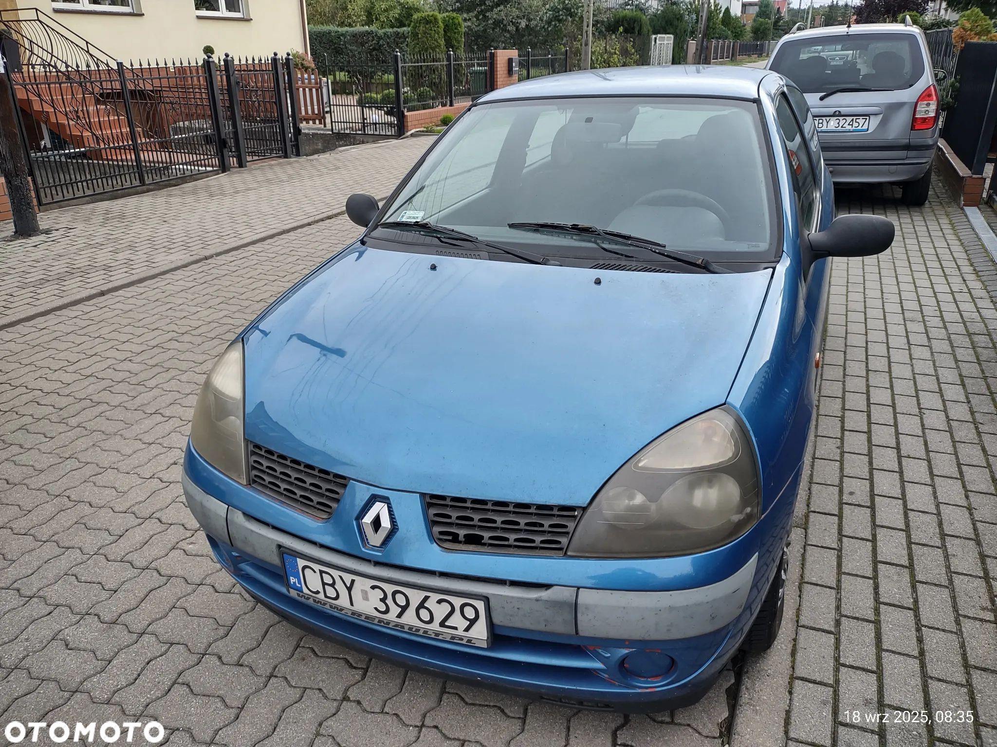 Renault Clio - 1