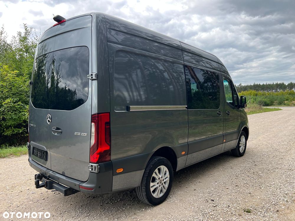 Mercedes-Benz Sprinter 319 V6 - 8
