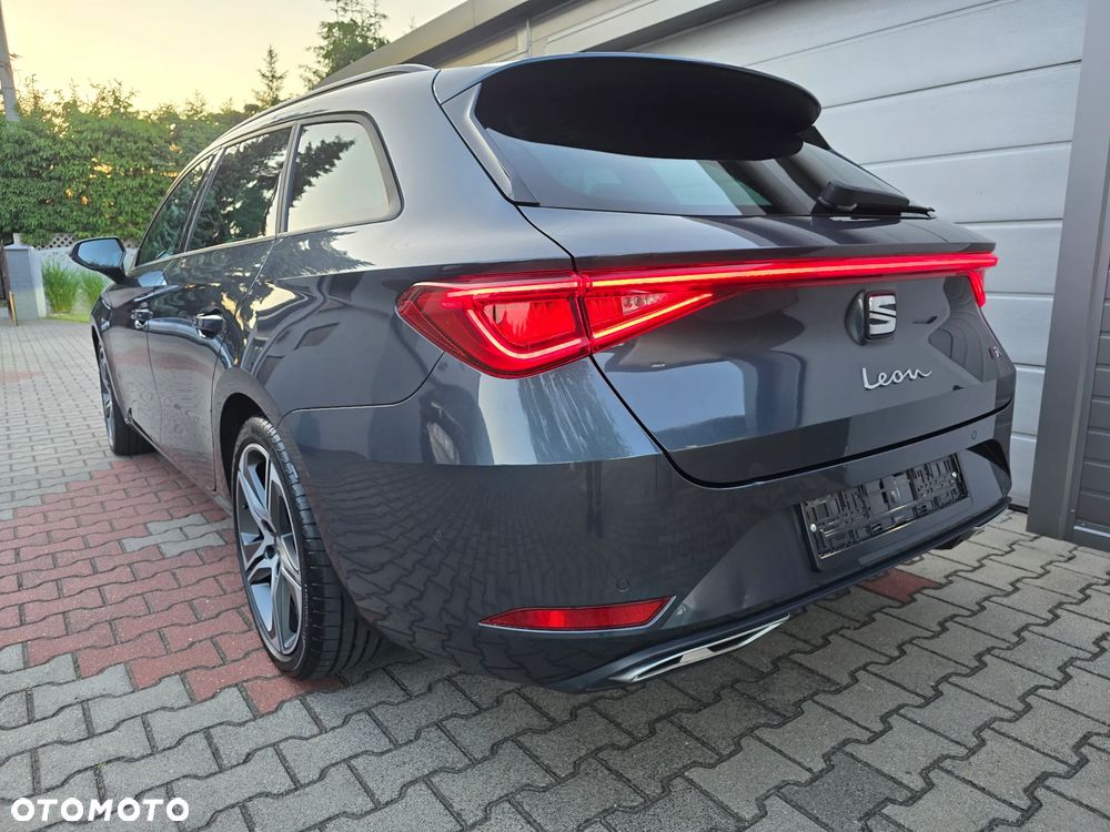 Seat Leon Sportstourer 2.0 TDI DSG FR - 3