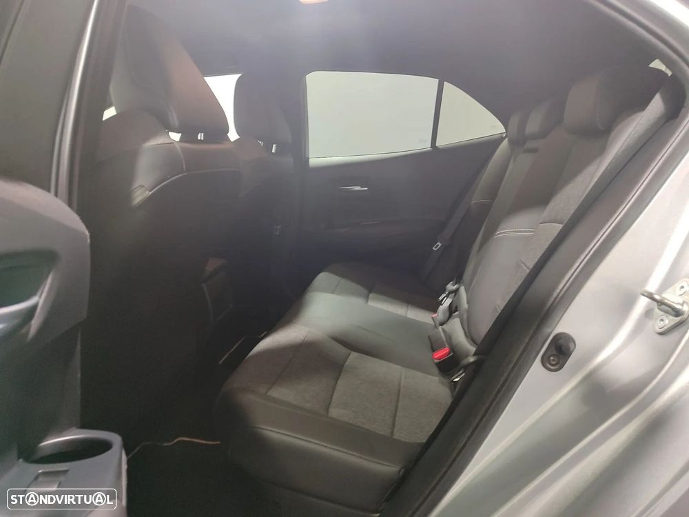 Toyota Corolla 1.8 Hybrid Exclusive - 14