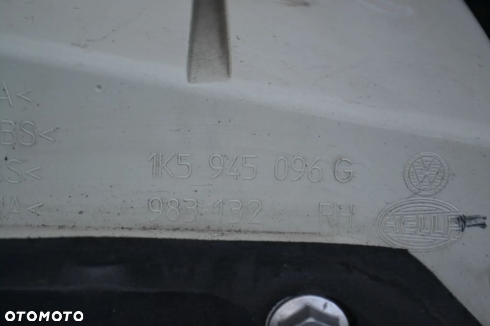 VW JETTA V LAMPA LED TYŁ TYLNA PRAWA W BŁOTNIK ORYGINAŁ EUROPA 1K5945096G - 3