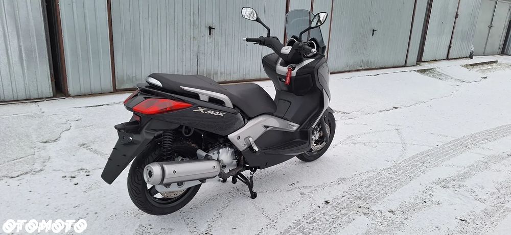 Yamaha X-max - 12