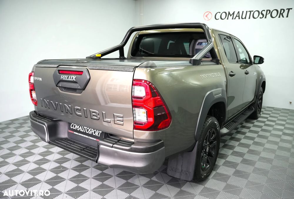 Toyota Hilux 2.8D 204CP 4x4 Double Cab AT Invincible - 6