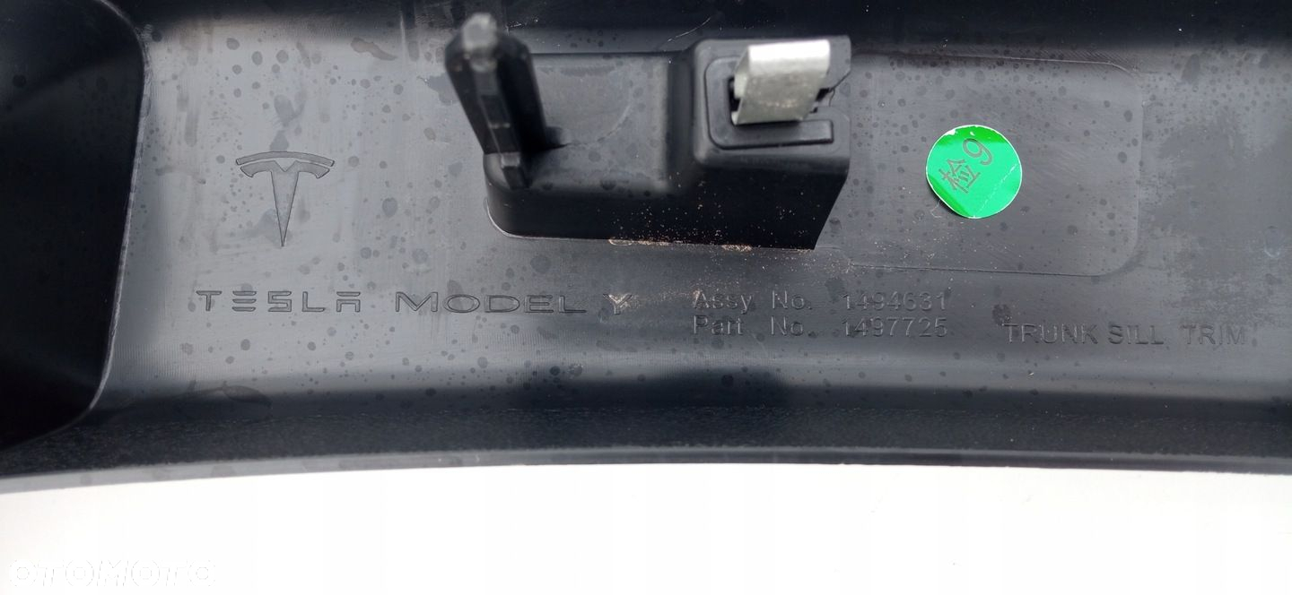 TESLA MODEL Y 20- NAKŁADKA LISTWA OSŁONA PROGU BAGAŻNIKA 1494631-00-C - 11