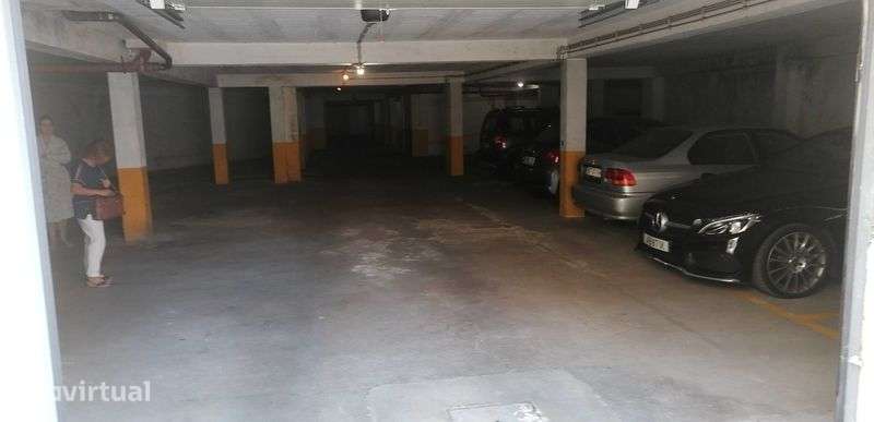 Lugar de garagem 17 m2, ao lado do Casino - Grande imagem: 2/3