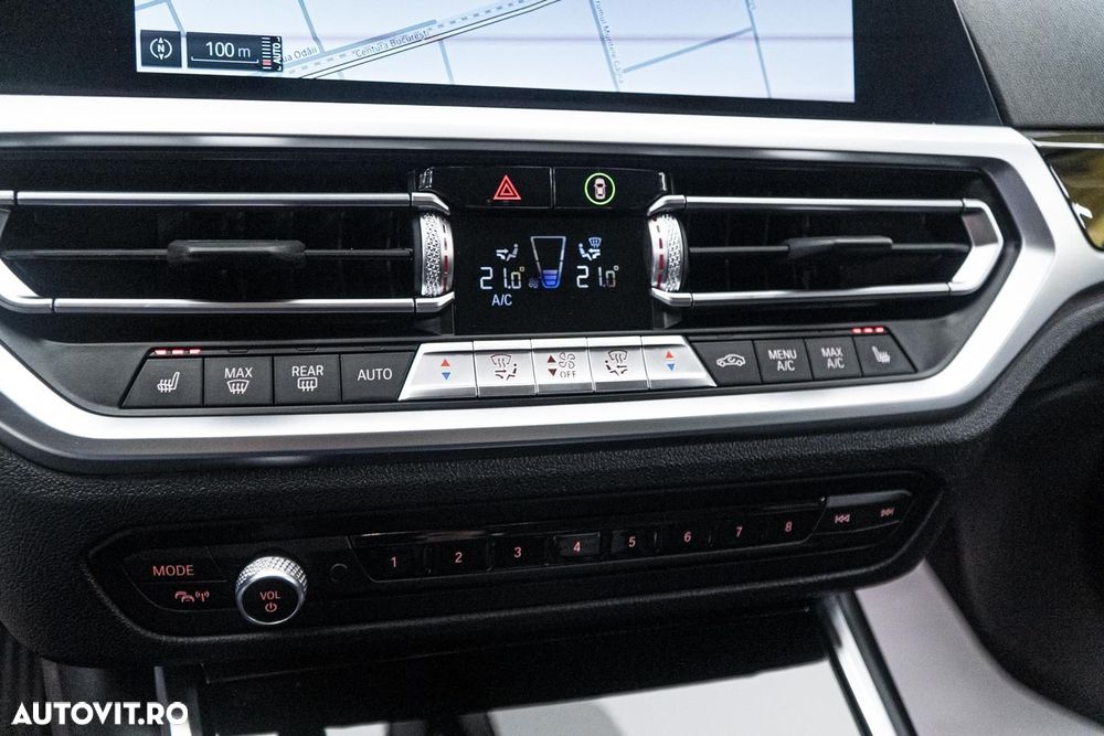 BMW Seria 3 320i Aut. Sport Line - 11