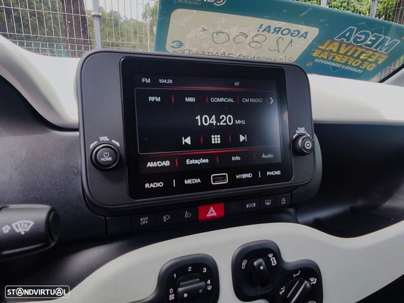 Fiat Panda 1.0 Hybrid Cross — fotografia 17