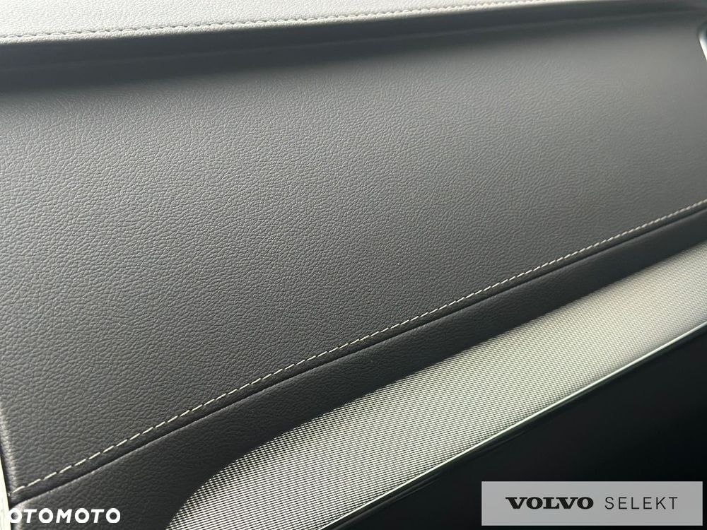 Volvo XC 90 - 25
