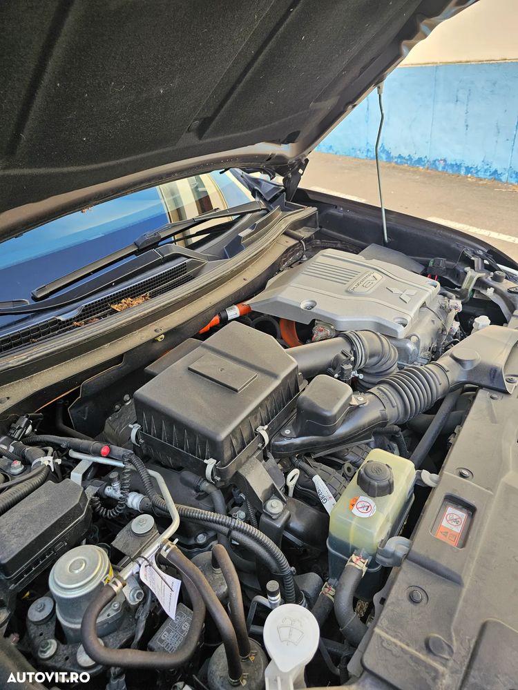 Mitsubishi Outlander PHEV 2.4 L 4X4 Instyle - 25