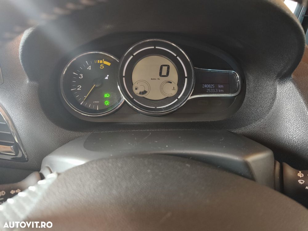 Renault Megane 1.5 dCi Dynamique - 6