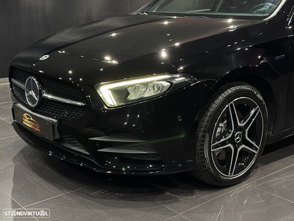 Mercedes-Benz A 250 Limousine e 8G-DCT AMG Line - 11