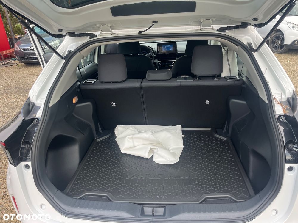 Toyota Yaris Cross 1.5 Comfort CVT - 12