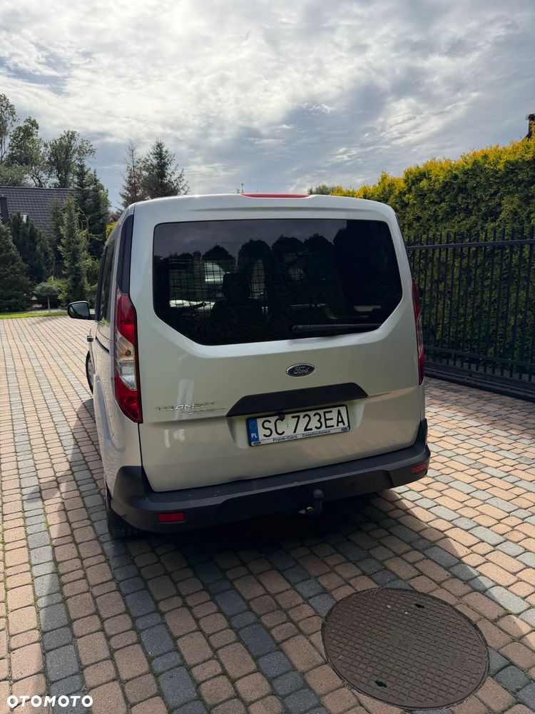 Ford transit Connect - 8