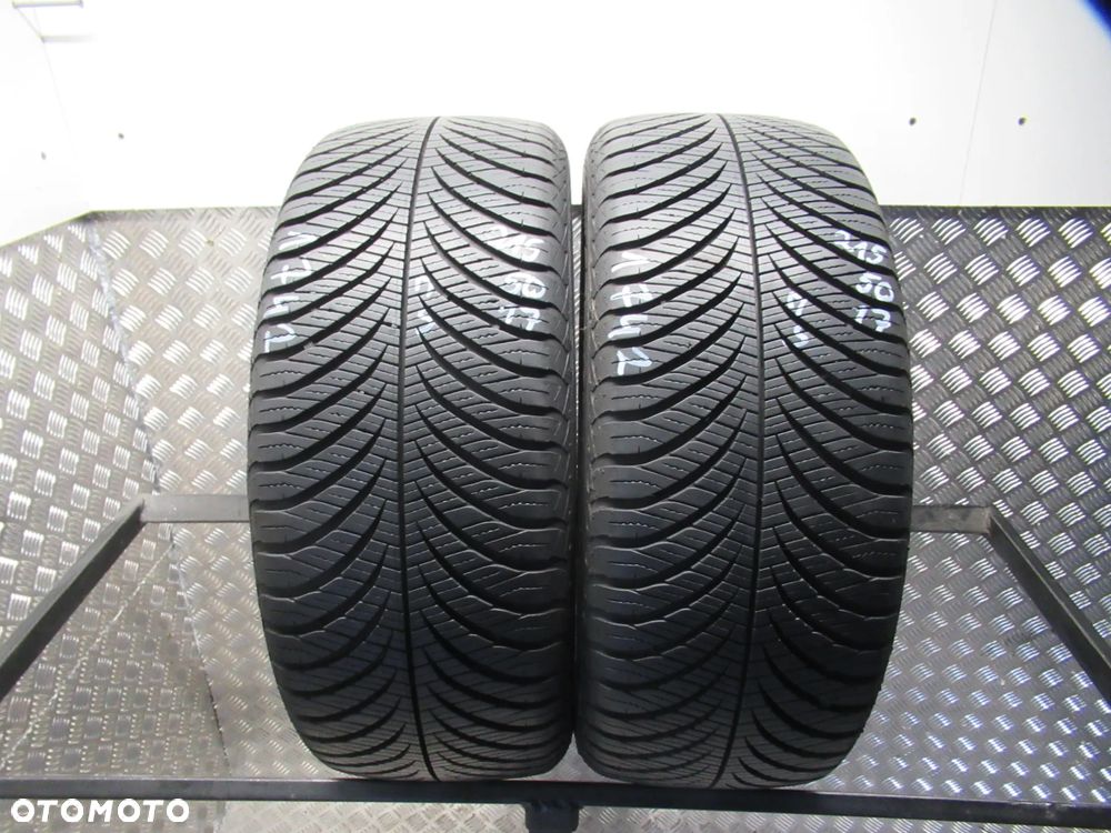 2x Goodyear Vector 4Seasons Gen2 215/50/17 95V nr.1742 - 1