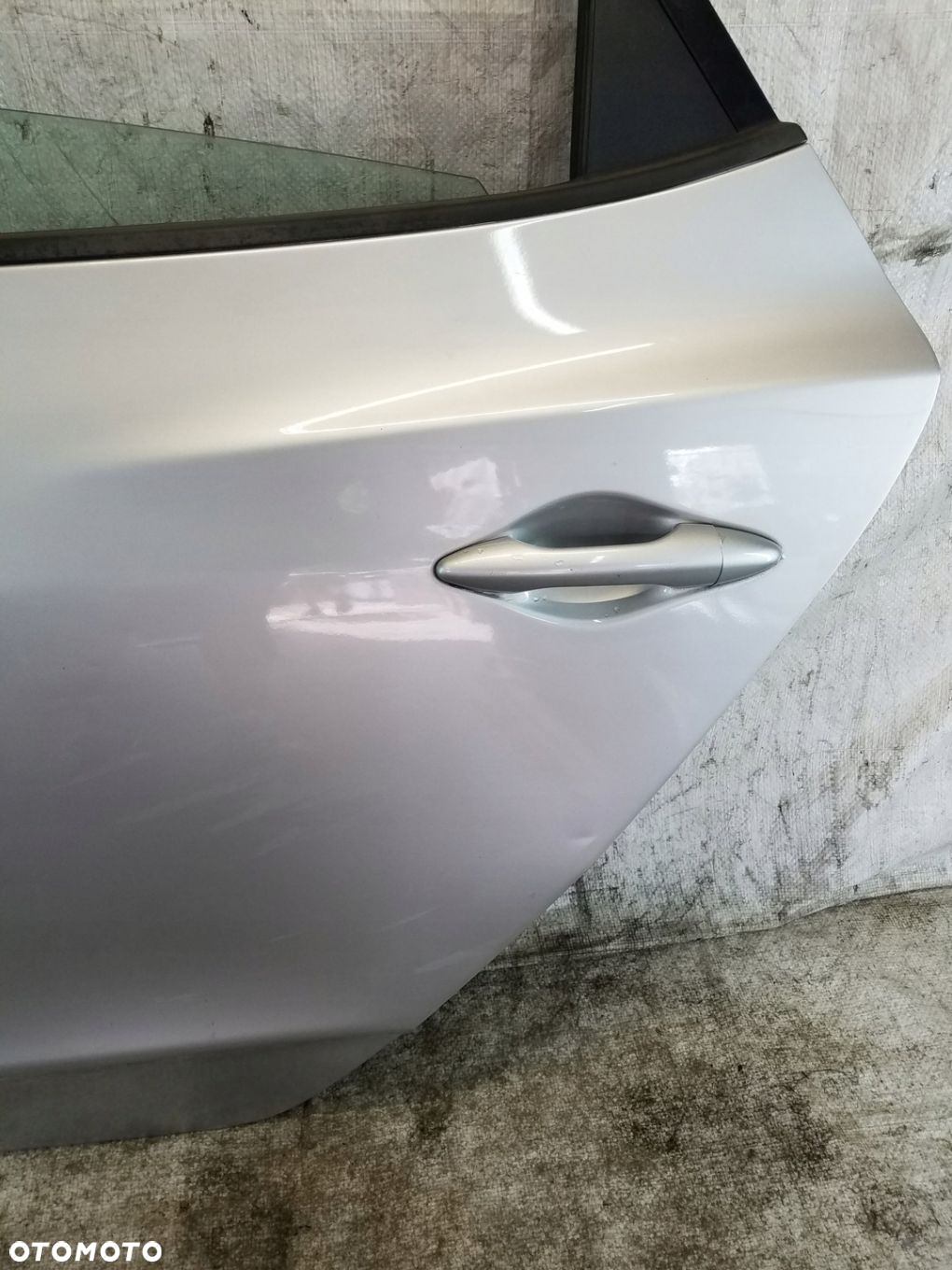 DRZWI TYŁ HYUNDAI IX35 KOD 9S - 12
