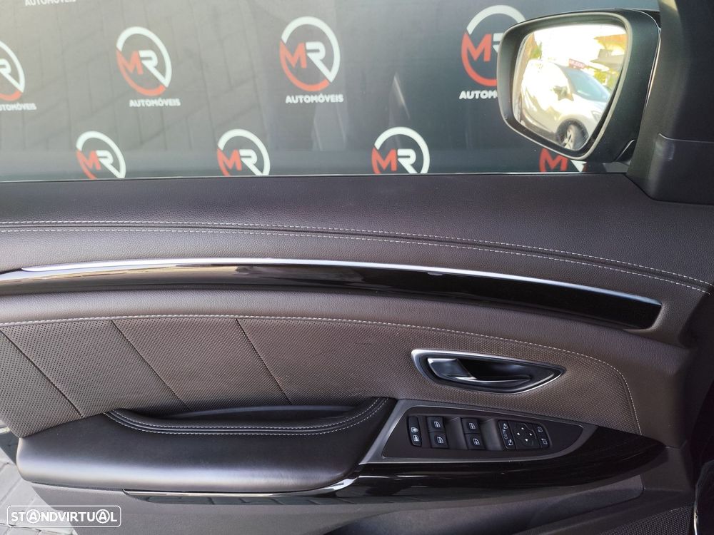 Renault Espace 1.6 dCi Initiale Paris EDC - 27