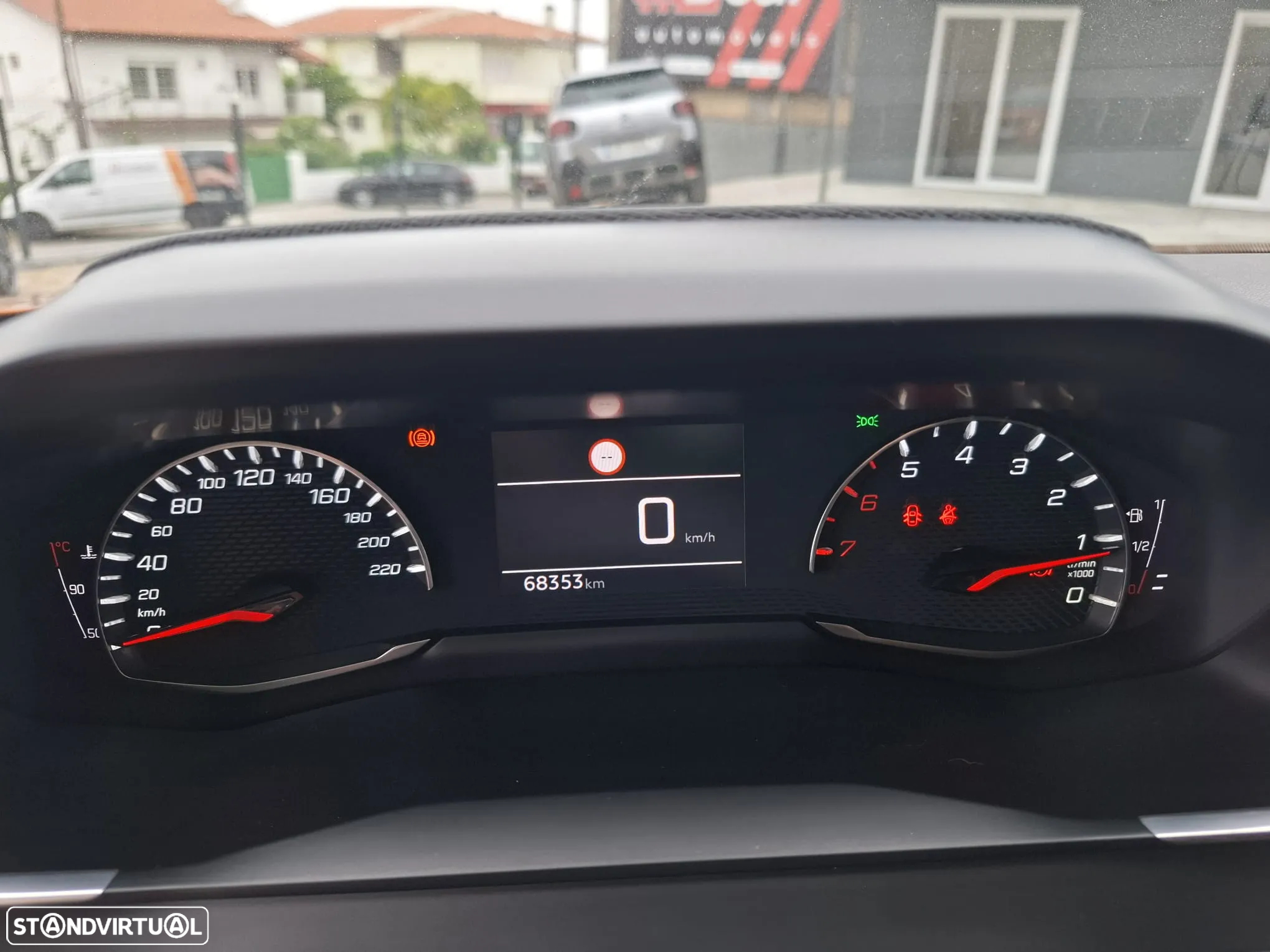 Peugeot 2008 1.2 PureTech Allure Pack - 28