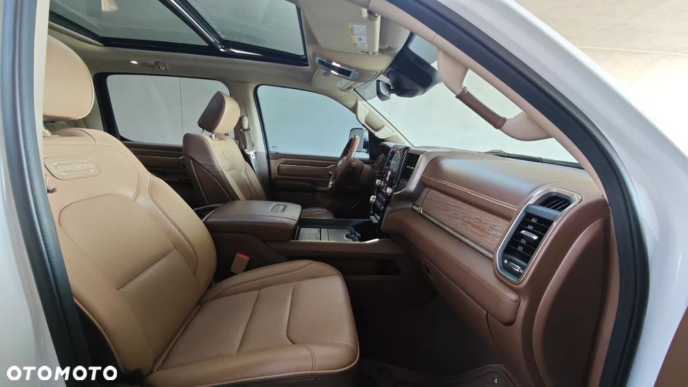 RAM 1500 Crew Cab Longbed Longhorn - 15