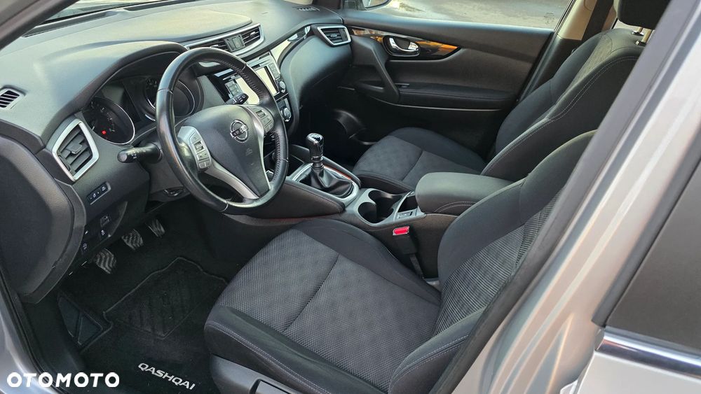 Nissan Qashqai 1.2 DIG-T N-Connecta EU6 - 12