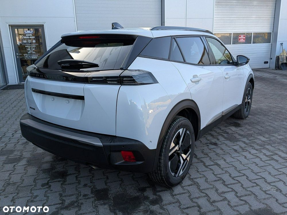 Peugeot 2008 PureTech 100 Allure S&S BVM6 - 5