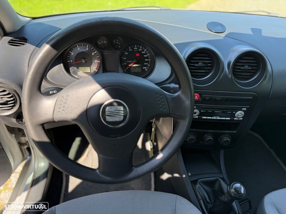 SEAT Ibiza 1.2 12V Stella - 11