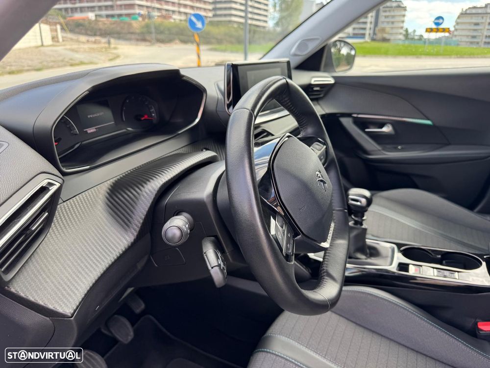 Peugeot 2008 1.5 BlueHDi Allure Pack - 9