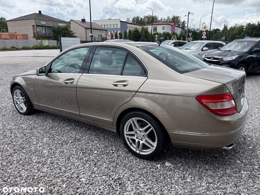 Mercedes-Benz Klasa C 200 Kompressor Elegance - 29