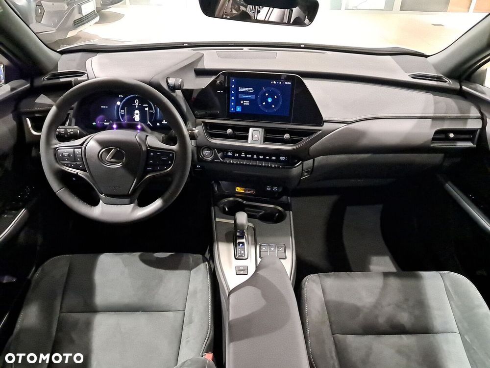 Lexus UX 300h Business - 12
