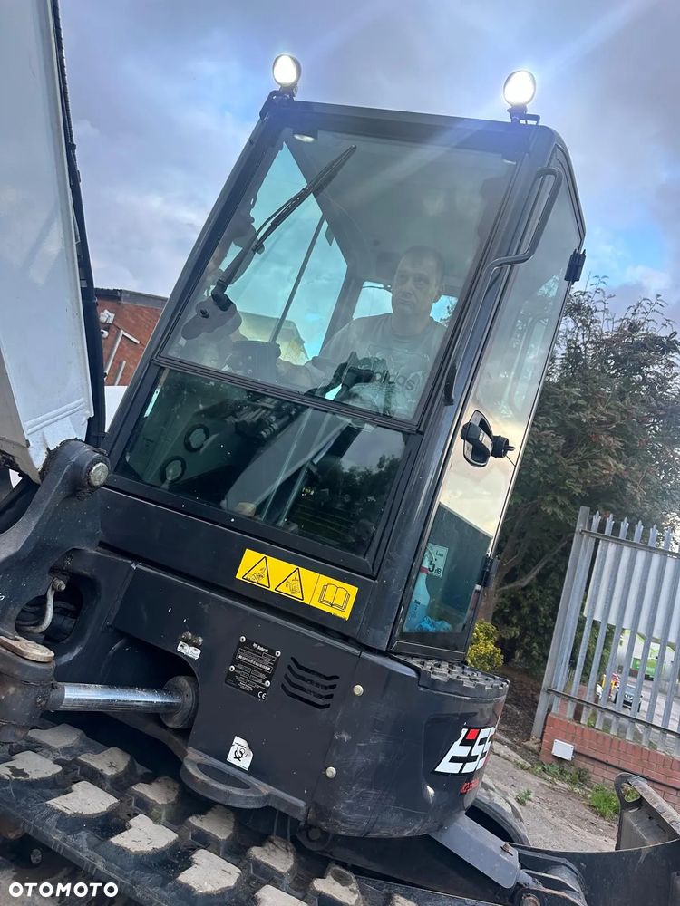 Bobcat E55 - 10